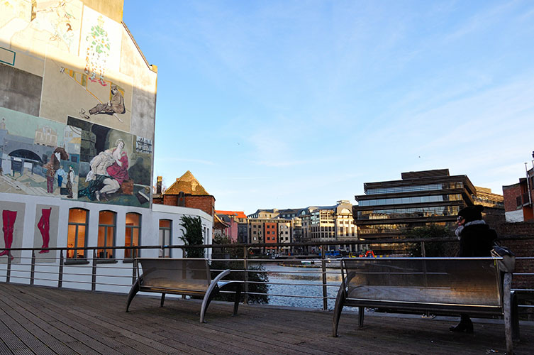 Προς το νότιο τμήμα της πόλης.