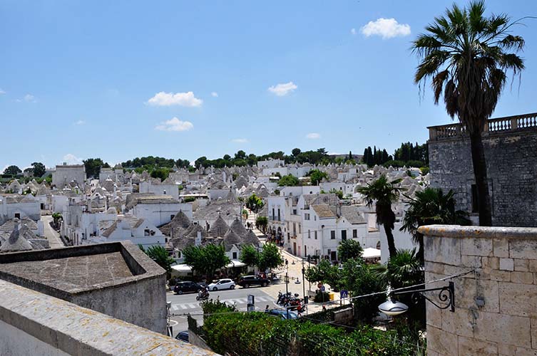 H θέα από την Piazza Plebiscito