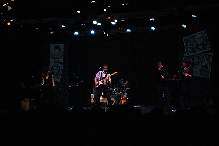 Διάλεξε πλευρά