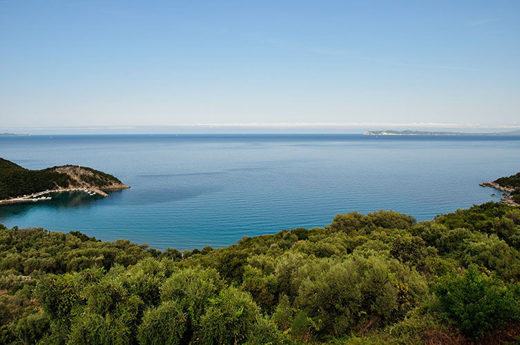 Οι όμορφες ηπειρωτικές ακτές του Ιονίου και ο λόγος που θα τις ξαναεπισκεφτώ
