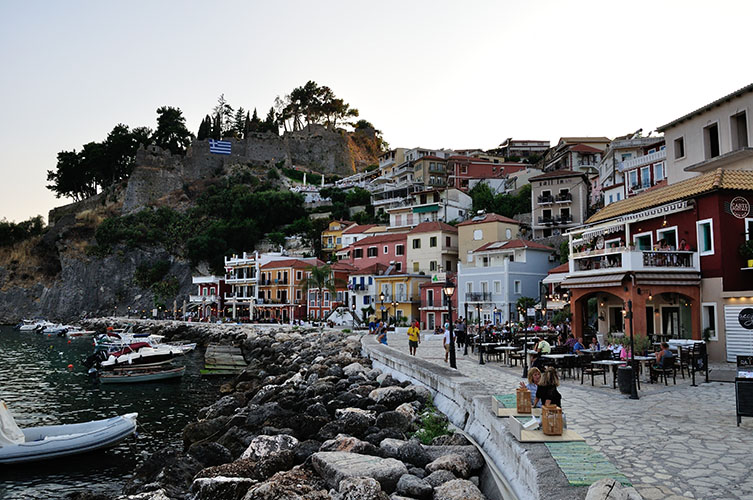 Οι όμορφες ηπειρωτικές ακτές του Ιονίου και ο λόγος που θα τις ξαναεπισκεφτώ